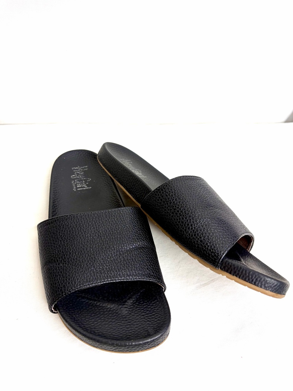 Hey Girl By Corky’s Black Pebbled uppers Sz 9